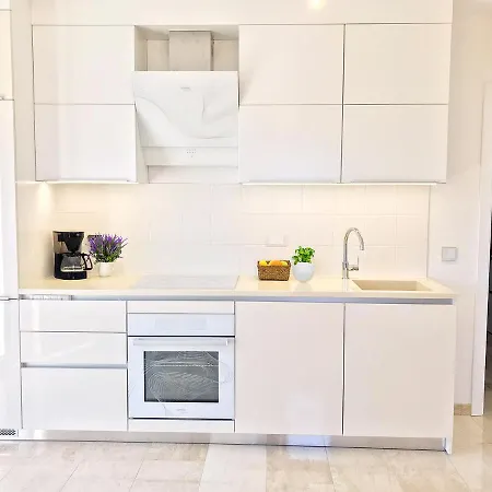 Modern For 4 Persons, Sea View, Near The Apartman Supetar