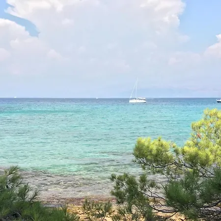 Modern For 4 Persons, Sea View, Near The Appartement *