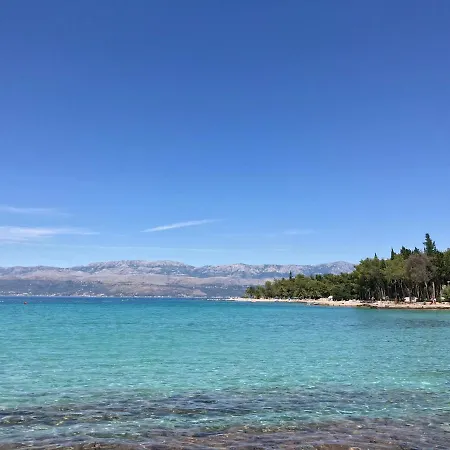 Modern For 4 Persons, Sea View, Near The Supetar