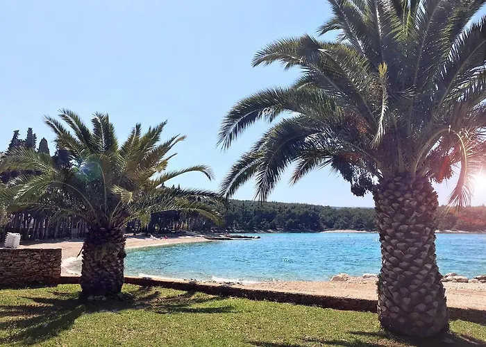 Modern For 4 Persons, Sea View, Near The San Pietro di Brazza