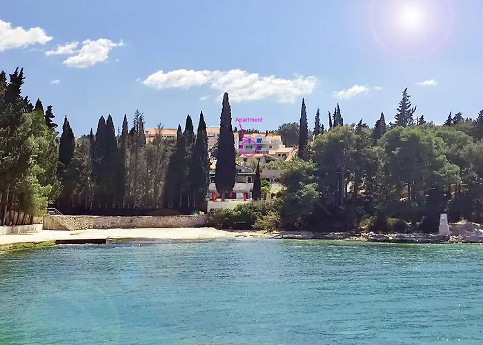 Modern For 4 Persons, Sea View, Near The San Pietro di Brazza